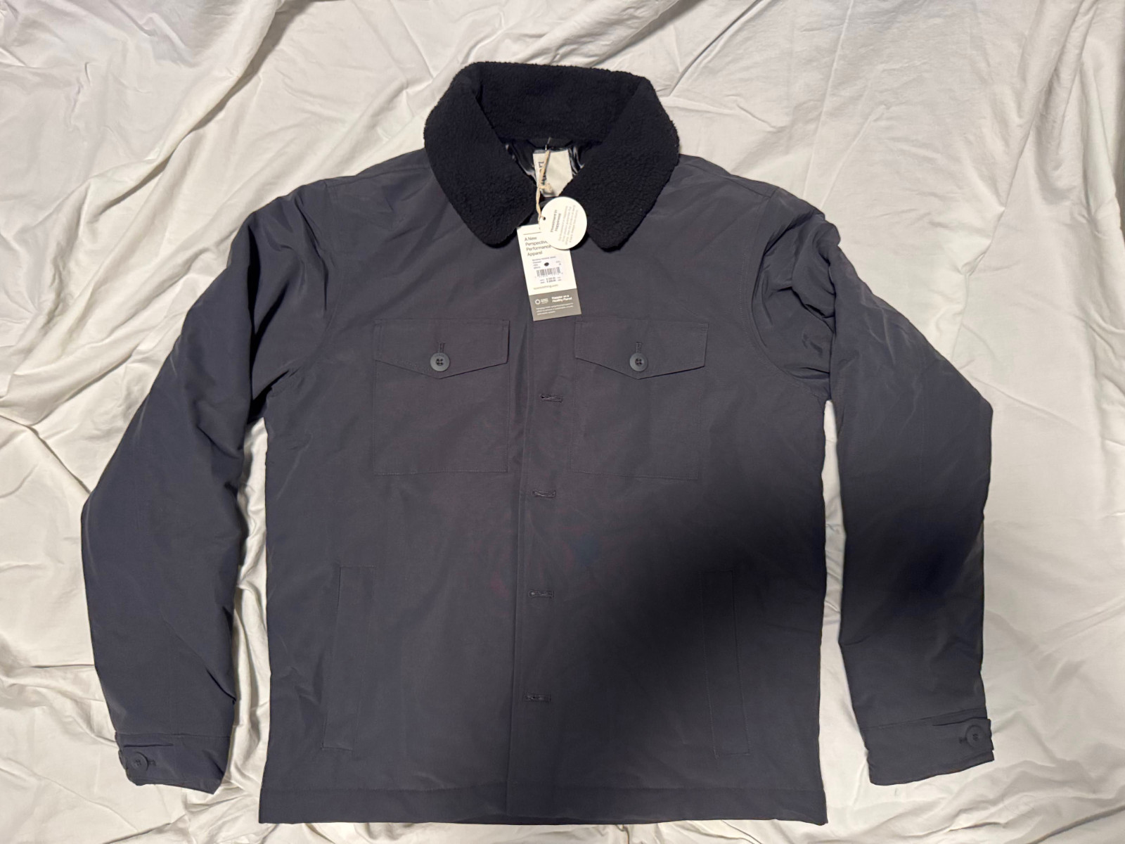 NEW Vuori Men’s Monterey Insulated Jacket Coat Charcoal Size M Please Read