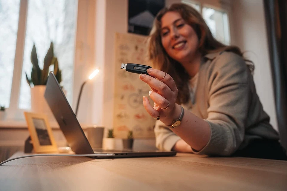 VERBATIM Store 'n' Go V3 Clé USB USB-3.2 Gen 1 256 Go - Photo 3/4