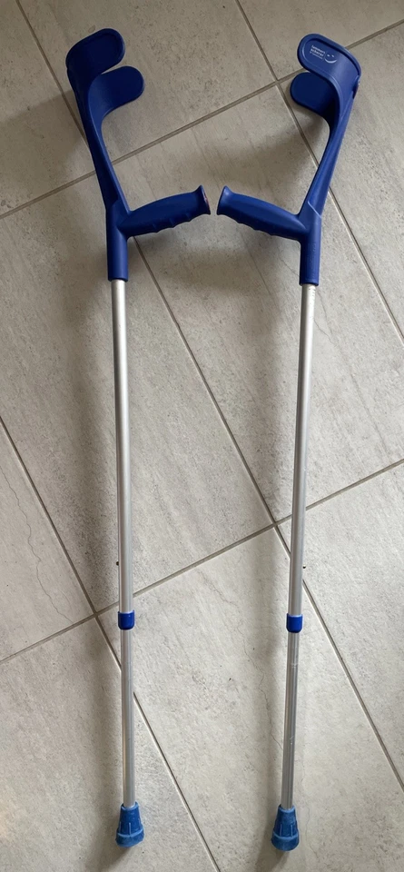 1 Paar Krücke Unterarmgehstütze Gehhilfe Gehstütze Unterarmkrücke Verstellbar bl - Bild 2 von 4