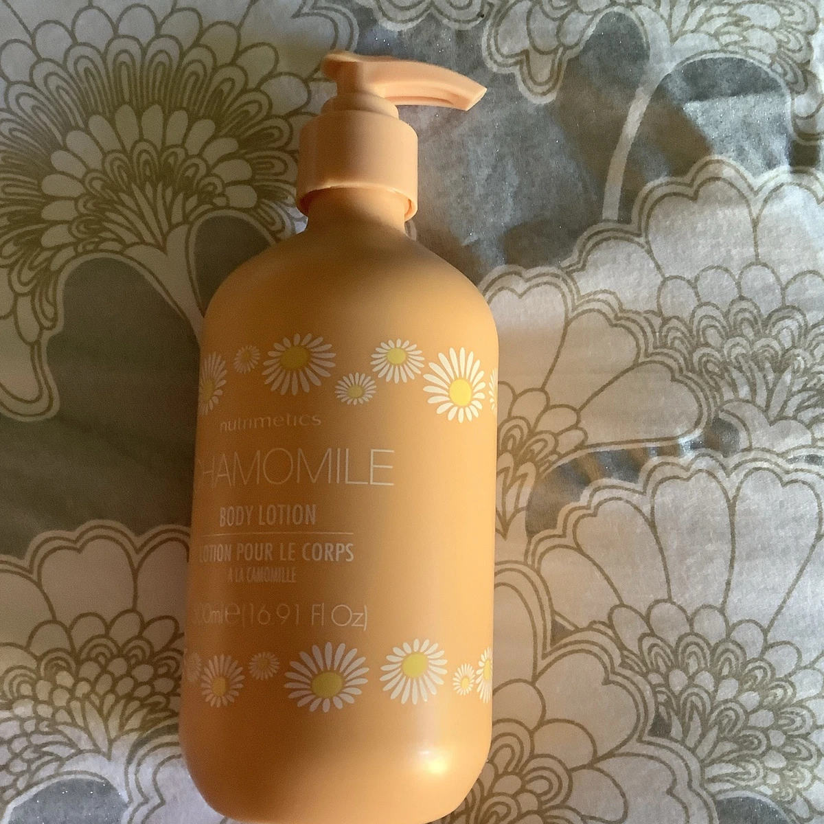Nutrimetics Chamomile Moisturising Body Lotion 500mL Pump Bottle