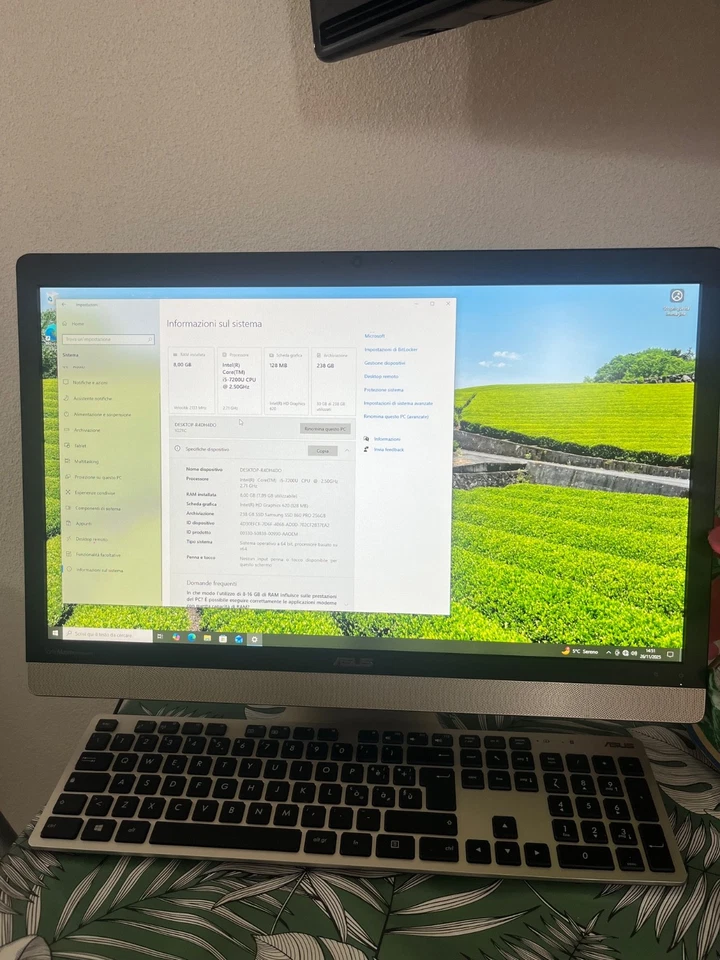 ASUS V221IC All-in-One - Intel i5-7200U 8GB RAM 238GB SSD Windows 10 Pro - Immagine 4 di 4