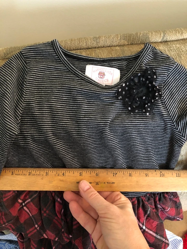 MARMELATTA Rojo Negro RELOJ CUADROS NAVIDAD VACACIONES Vestido NIÑO PEQUEÑO 2t 3t Limpio Usado en Excelente Condición Foto 4 de 4