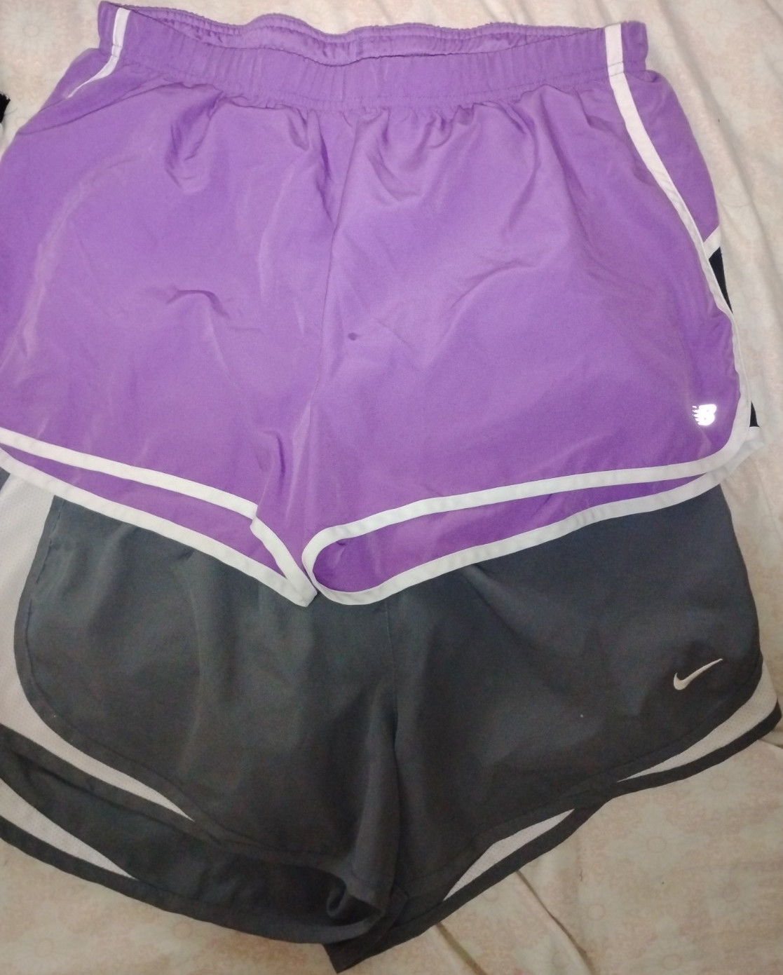 Nike Dri-FIT & New Balance Accelerate Women's Athletic Shorts Large Gray Purple