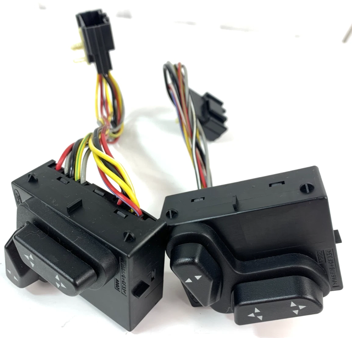 Interruttore Alzacristalli Elettrico Per Ford F150 (2004-2008), Crown Victoria (2003-2008) E Expedition. Ricambio Originale Compatibile Con Codice 5L1Z-14529-AA. - 4