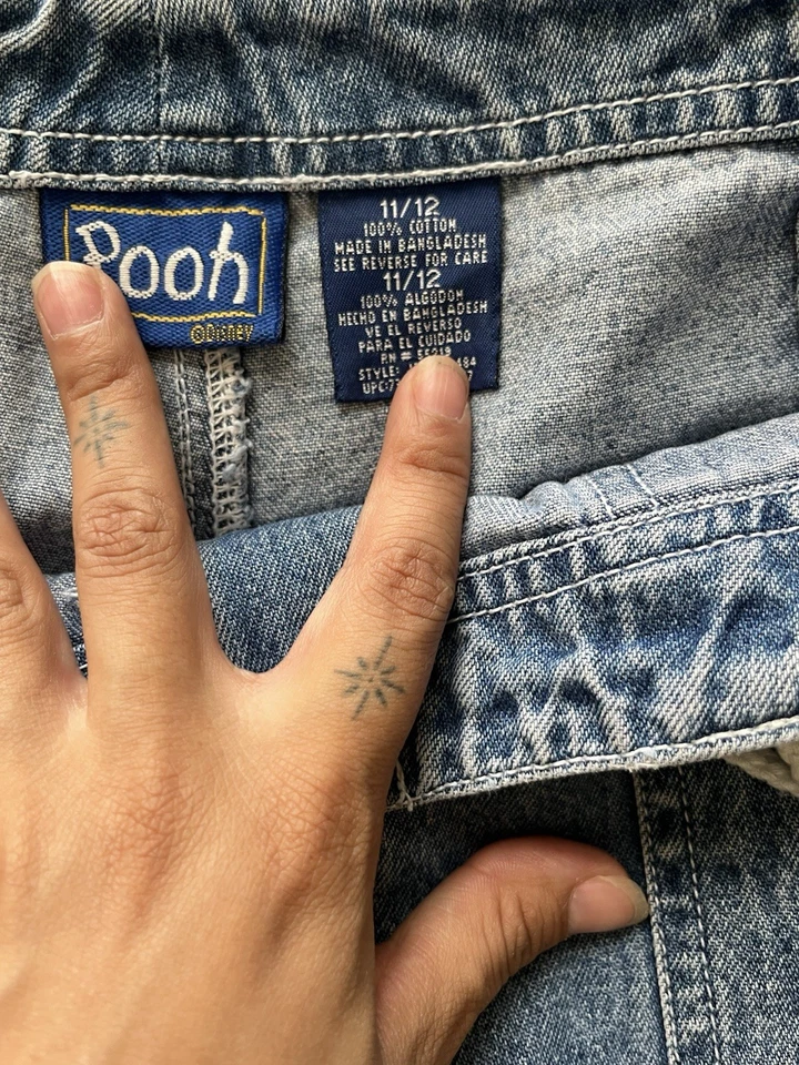 Capris Disney vintage con parche de tigre en el bolsillo derecho. Talla 11/12 Mujer’s Foto 3 de 3