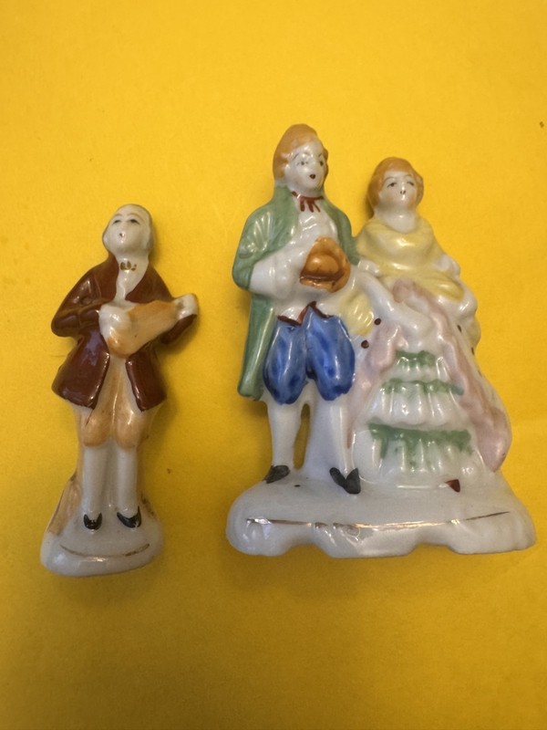 2 Vintage Colonial Figurines Made In Japan  Couple and Instrument Player