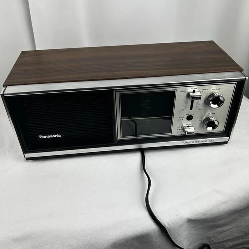 Vintage Panasonic RE-7273 Weather 3 Band FM AM Table Radio Silver Wood 1970s - Picture 3 of 9