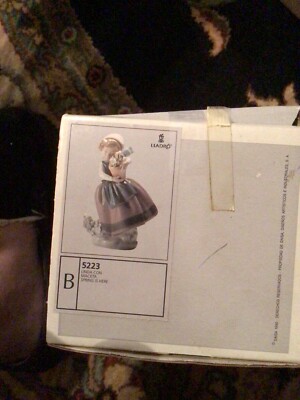 1983 Retired Lladro 5223 