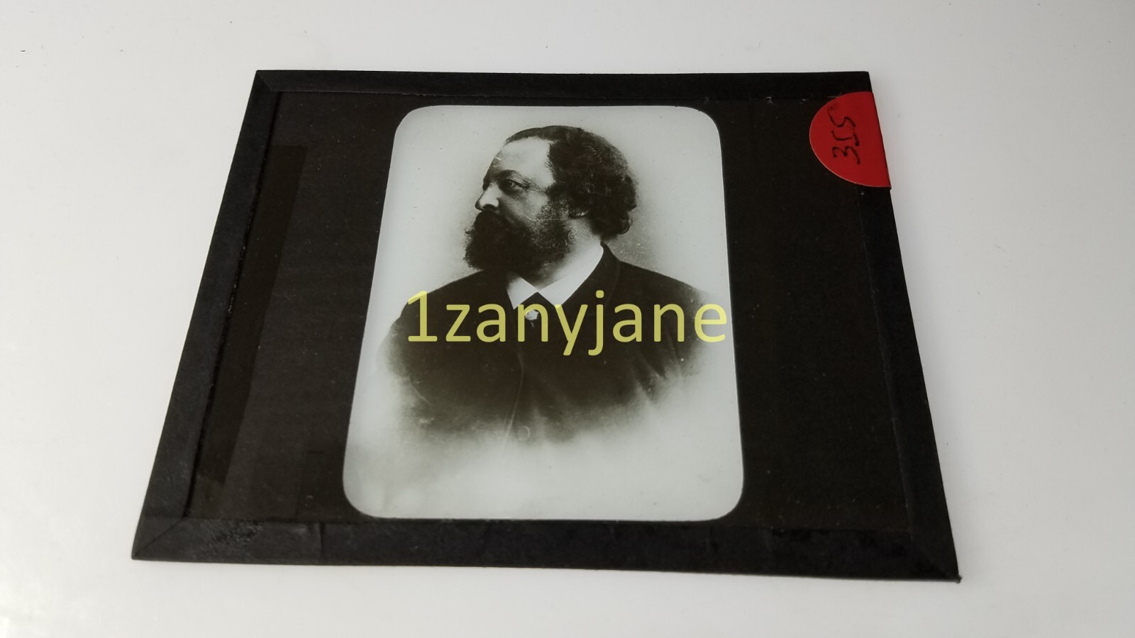 SJE Glass Magic Lantern Slide Photo PORTRAIT OF A MAN HEAD TURNED 88888