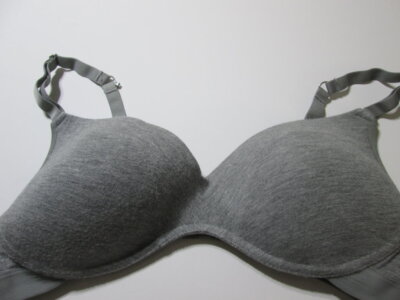 Lively Bra Size 36C Gray Wireless Lined T-Shirt Adjustable Straps Intimates