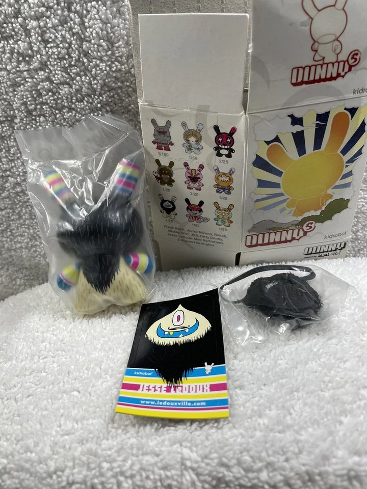 Kidrobot 3" Dunny Series 5 - JESSE LEDOUX "UNTITLED" Vinyl Figure - With BOX - Image 2 of 2