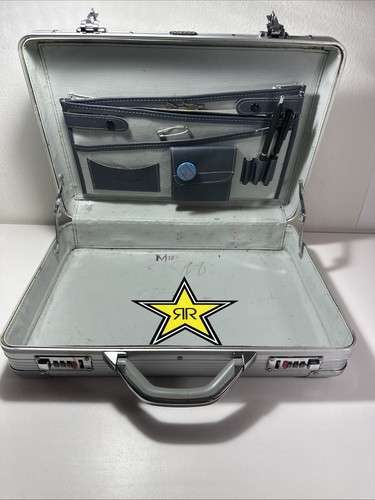 Maletín rígido de aluminio para portátil MEZZI plateado, arañazos - Imagen 11 de 21