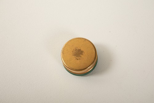 Ruth Rogers Hollywood Compacto de Metal Verde (R4A/JSF6) Rouge con Polvo de Rubor Mirrow - Imagen 2 de 8