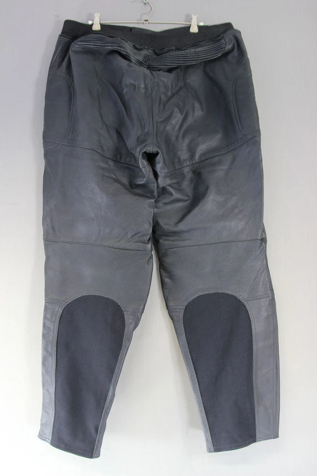 FRANK THOMAS BLACK LEATHER BIKER TROUSERS: WAIST 36-38 INCH/INSIDE LEG 30 INCH - Image 2 of 4