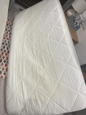 2 single mattresses in very good conditions 182x93x16 (x12) with cover protector