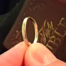 14k Yellow Gold Wedding/Anniversary Band Ring Size 7 2mm Signed No Stone
