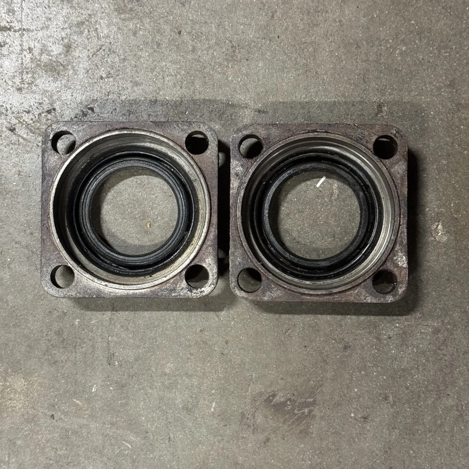 Par de carcasas de cojinete de eje Porsche 356 A B Pre-A cubierta de tubo serie Foto 4 de 4