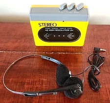 International Stereo Cassette Player Model al-18 with Headset NEW