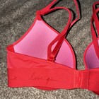 PreOwned Victorias Secret PINK Red Wear Everywhere T-Shirt Lightly Lined 32C — photo 6