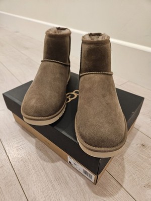 NEW UGG SIZE 10 CLASSIC MINI SUEDE MEN'S BOOTS HICKORY COLOR | eBay