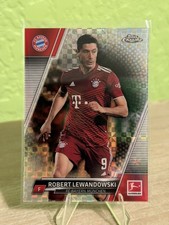 Robert Lewandowski Card 2022 Topps Chrome /250 X-fractor #83 Bayern Munich