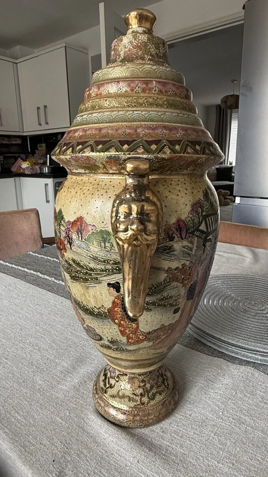 Antique Large Satsuma Chinese  Porcelain Vase,Geisha With Gold face Handles - Image 2 of 4