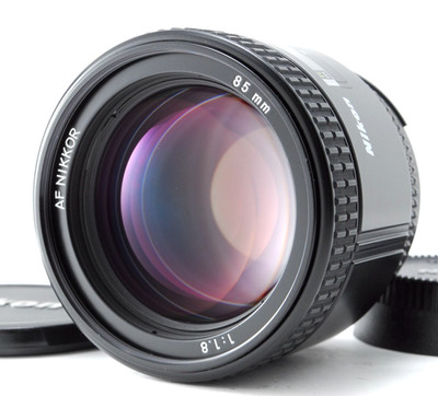 Mint Nikon Nikkor AF 85mm f/1.8 Portrait Prime Lens from Japan #341