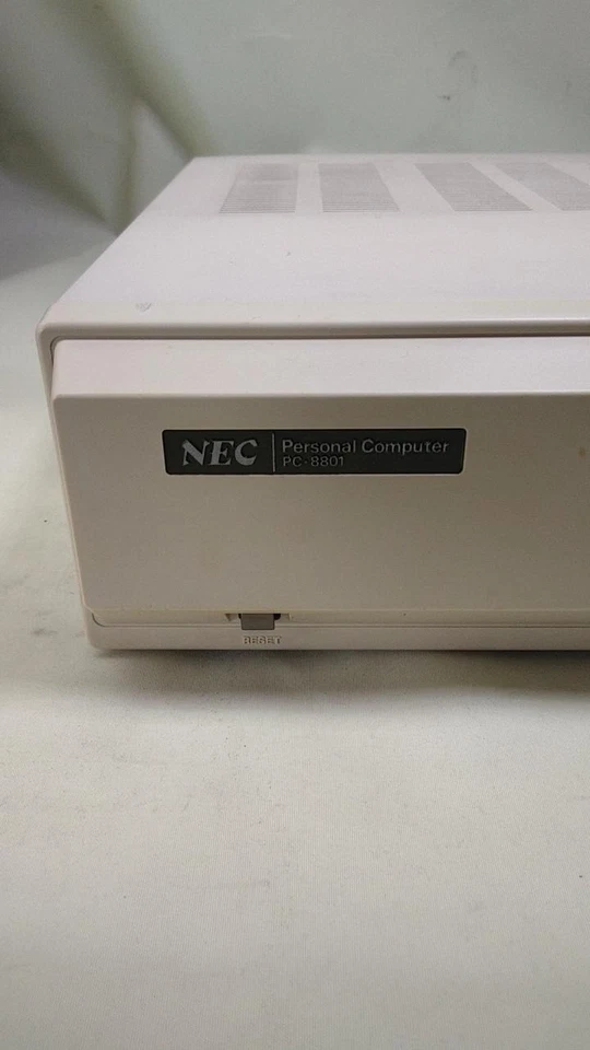 Chatarra Retro NEC PC-8801 PC-8044K con Teclado De Colección Mega Raro No Probado Foto 4 de 4