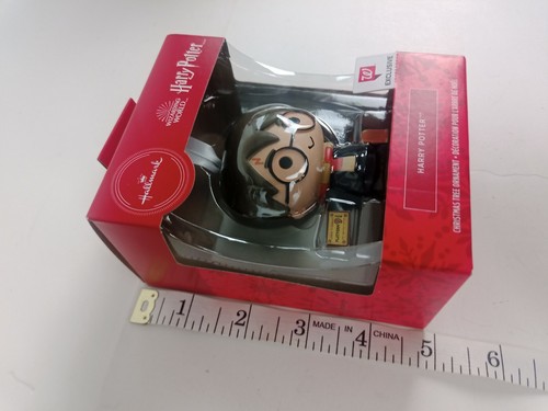 Hallmark Light Up Ornament 2020 Mundo Mágico del Castillo Hogwarts de Harry Potter - Imagen 8 de 8