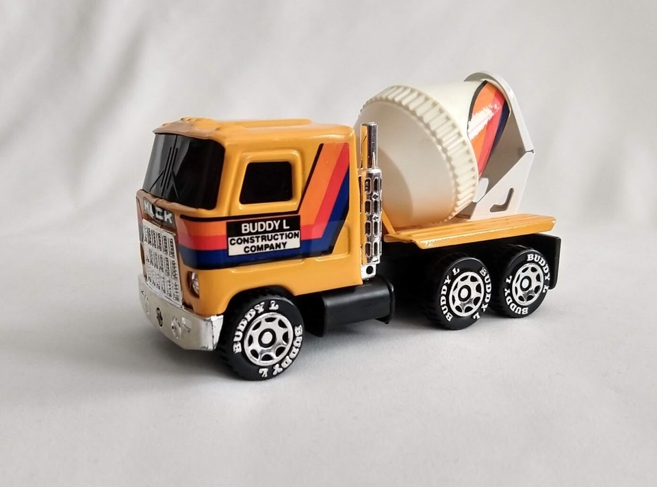 1980 Buddy L Construction Company Mack Cement Truck Vintage Rare