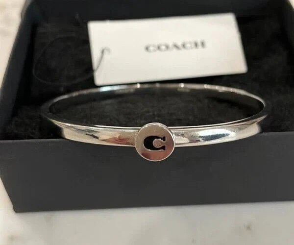 Brazalete Brazalete COACH Signature Logo C Placa Plata Acero Inoxidable Foto 3 de 4