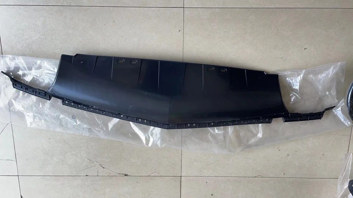 2013-2017 CADILLAC XTS Rear Bumper Fascia Extension 23473101  