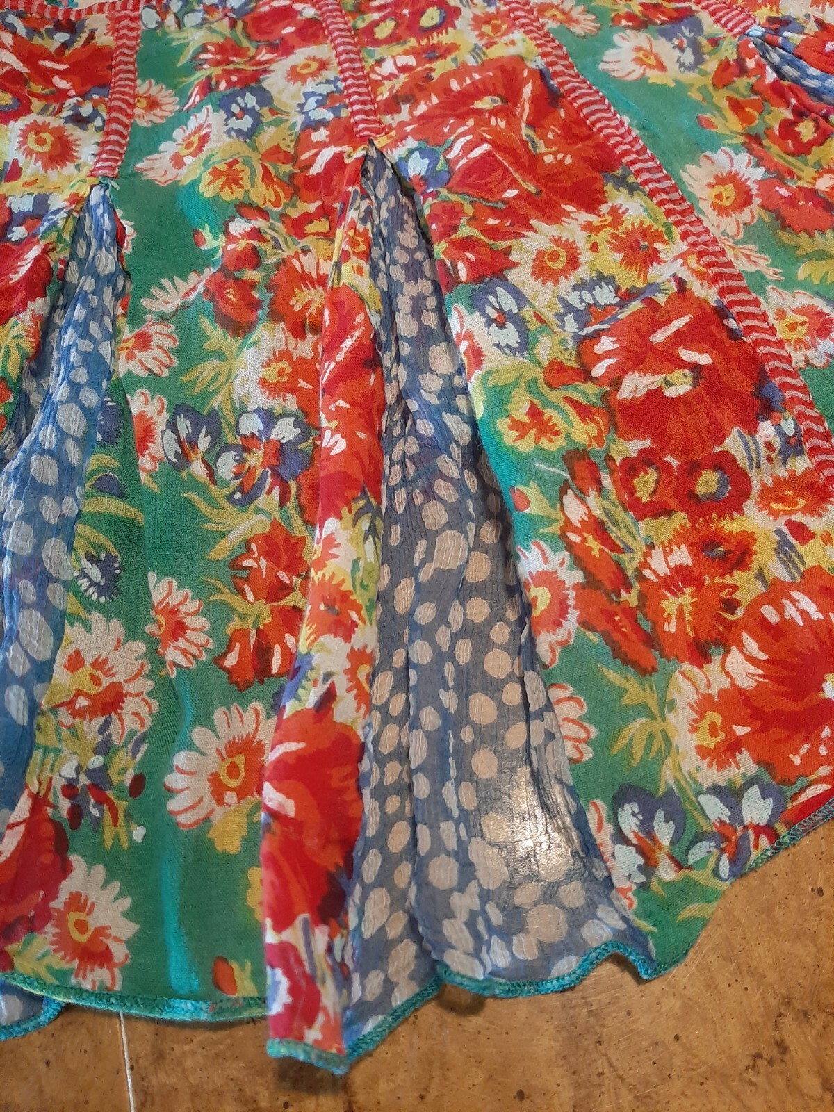 Adorable Boho Patchwork Summer Top Embroidery Flo… - image 8