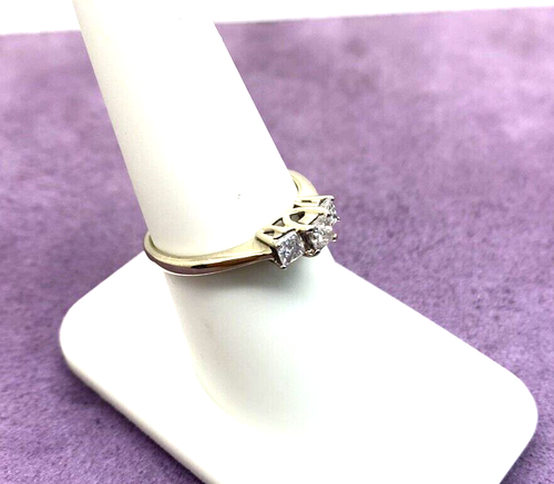 14kt White Gold Past Present Future I2,I-J .54ctw Diamond Ring Size 7.75 I-86164 - Picture 2 of 5