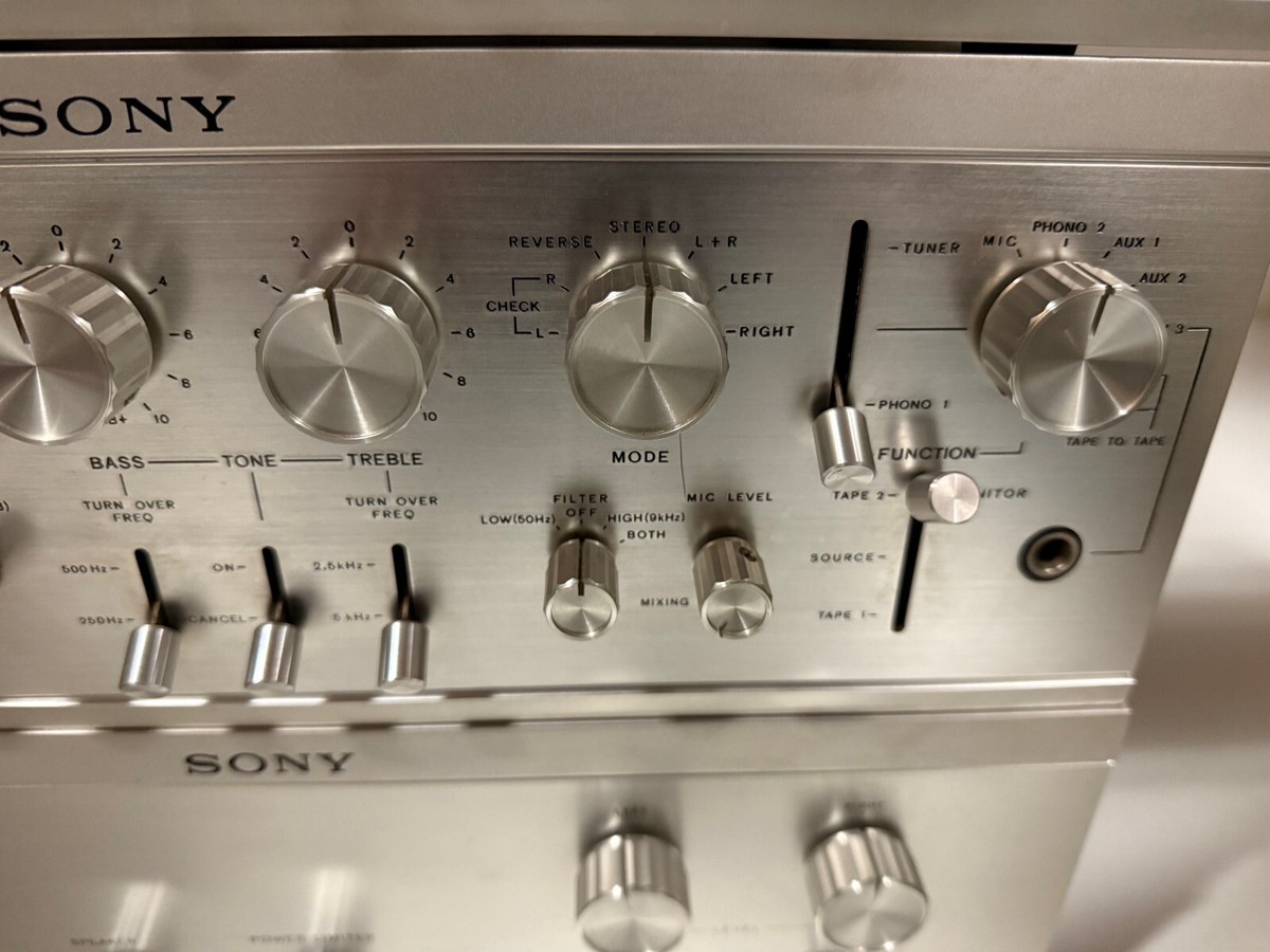 Sony ST - 5130 Tuner / TA - 2000F Pre Amplifier / TA - 3200F
