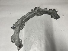 Brida del sistema de refrigeración 92A Porsche Cayenne 2018 948106161 