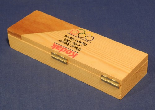 Vtg Kodak 1992 Olympic Games Sponsor Watch Rare Executive Version in Wood Case - Picture 8 of 8