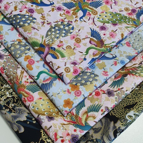 100% Cotton Metallic Gold Foil Japanese Dragon Peacock Quilting Fabric 58" - Picture 2 of 14