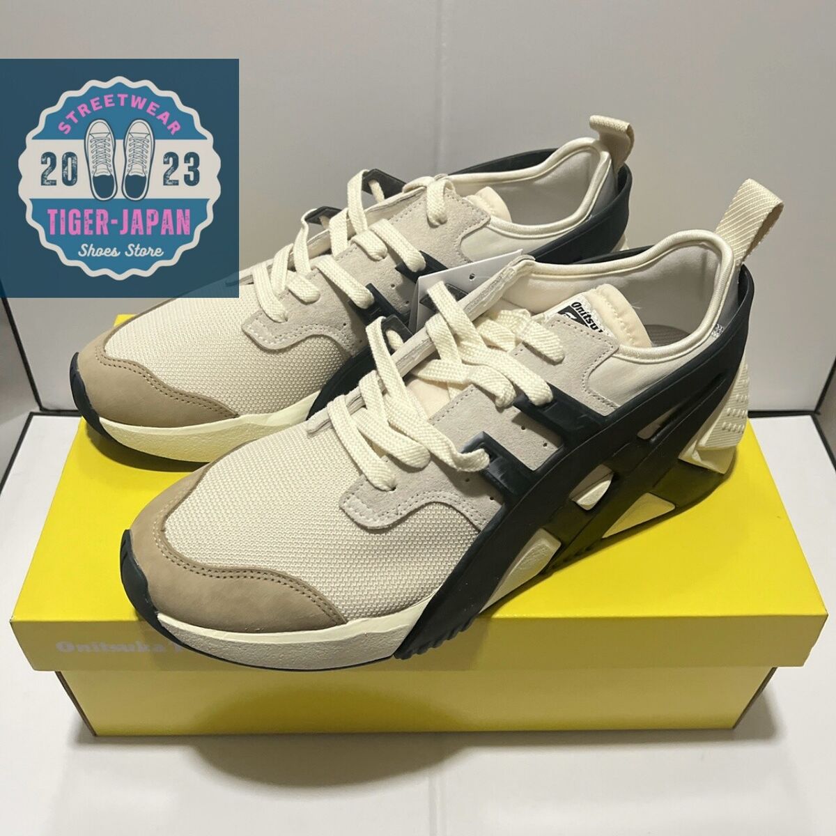 Onitsuka Tiger BIG LOGO TRAINER 2.0 1183A795 200 BIRCH/BLACK Onitsuka Tiger BIG LOGO TRAINER 2.0 1183A795 200 BIRCH/BLACK