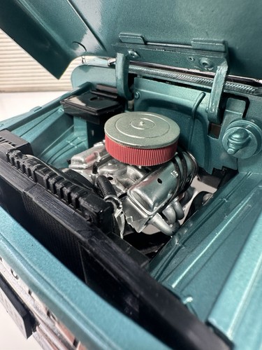 Ertl/Acme 1/18 Scale CHEVROLET C-10 CUSTOM BUILD “ 1 Of 1 MADE”INCREDIBLE DETAIL - Picture 6 of 12