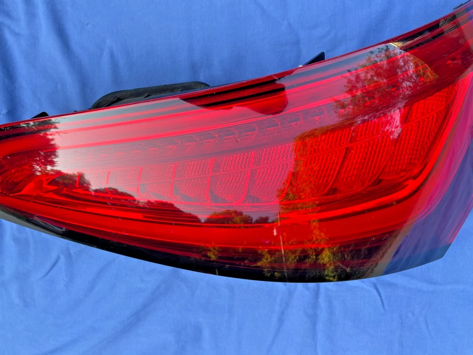 Luz trasera LED del lado del conductor izquierdo Audi Q5 2013-2017 lámpara de freno OEM Foto 3 de 4