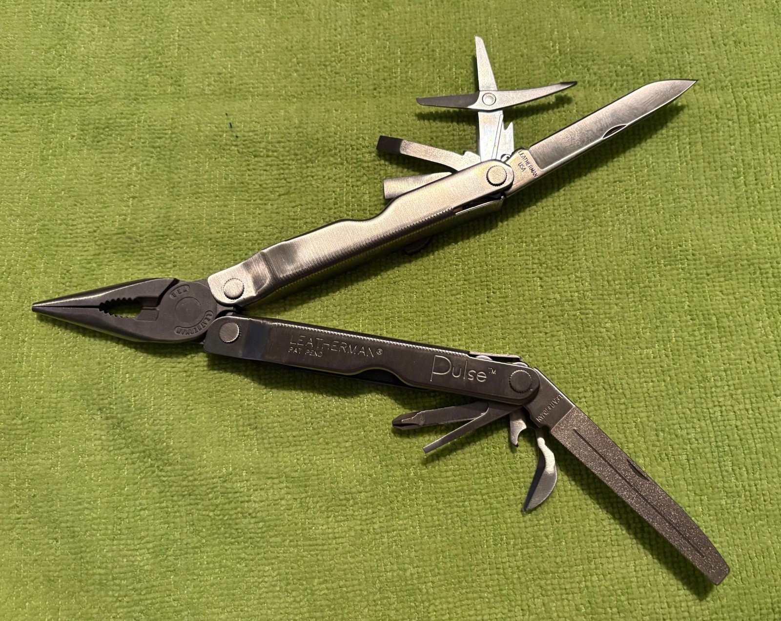 Vintage New Leatherman  PULSE with Leather sheath and Bonus Holster NIB