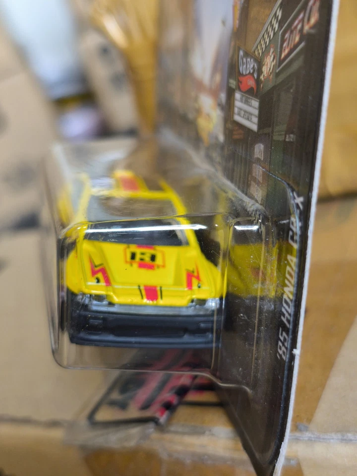 Hot Wheels Boulevard 85 Honda CRX Yellow - Image 3 of 4