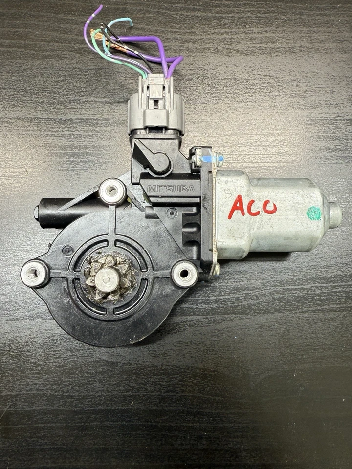 Motor ventana eléctrica puerta del conductor delantera izquierda Mitsubishi Mirage / OEM 7-278 5713A379 Foto 3 de 4