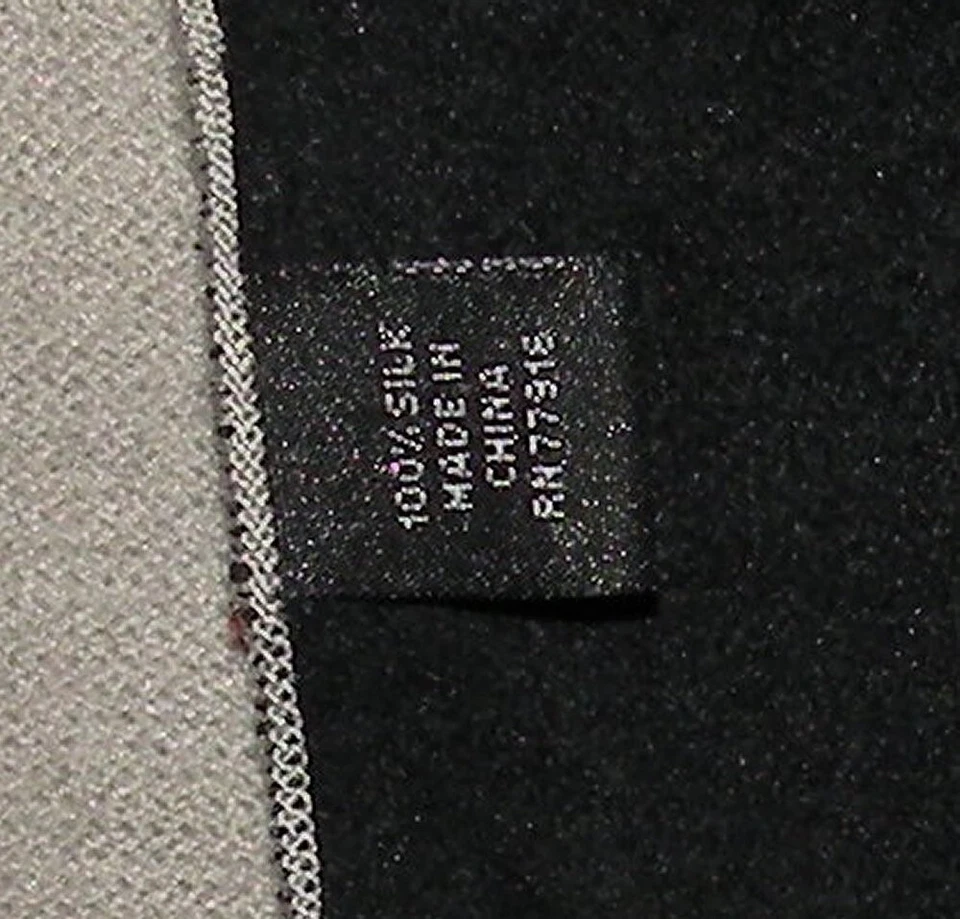 Cachecol English Laundry 100% seda preto cinza franja 64 polegadas de comprimento - Imagem 4 de 4