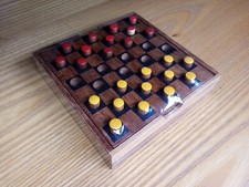 Dama in legno con pedine a piolo - gioco da tavolo NUOVO - cm 14x14x3,5