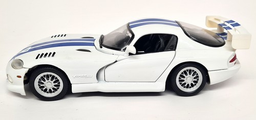 Maisto 1/18 - Dodge Viper GTS-R 1997 White / Blue Stripes Diecast Model Car - Picture 5 of 8