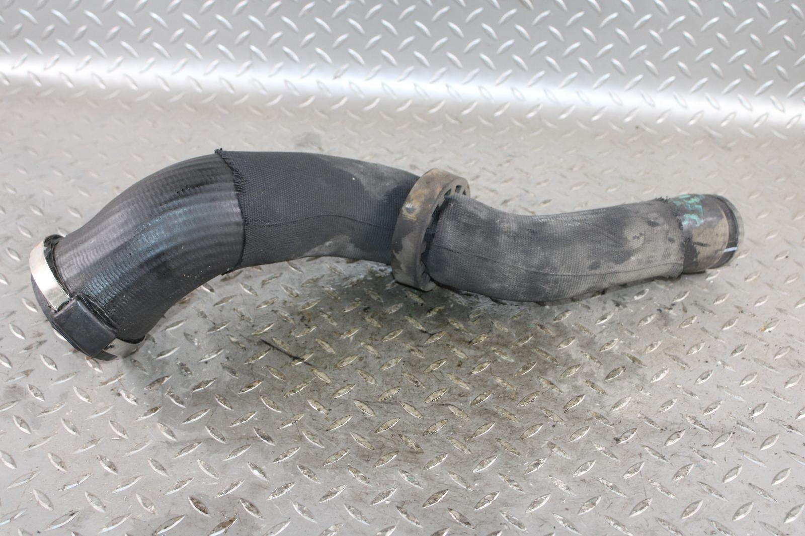 13-18 Flying Spur 6.0L Motor Engine Right RH Lower Charge Pipe Hose Unit OEM WTY