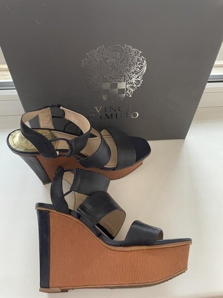 Women Vince Camuto Heels Navy Leather 37