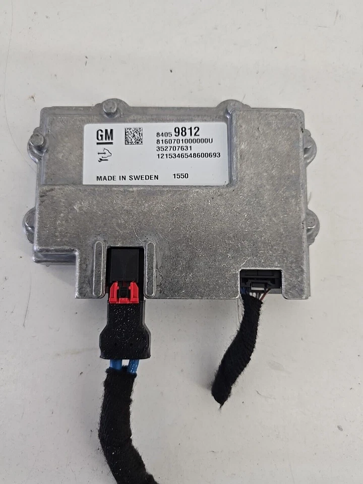 Conjunto de módulo de control de visión nocturna Cadillac CT6 2016 2017 2018 84137404 Foto 3 de 4